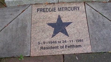 freddie mercury statue feltham